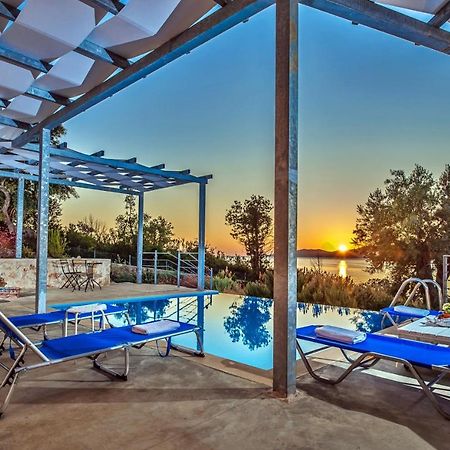 Zidanos Luxurious Sea Front Villa Marandokhórion 外观 照片