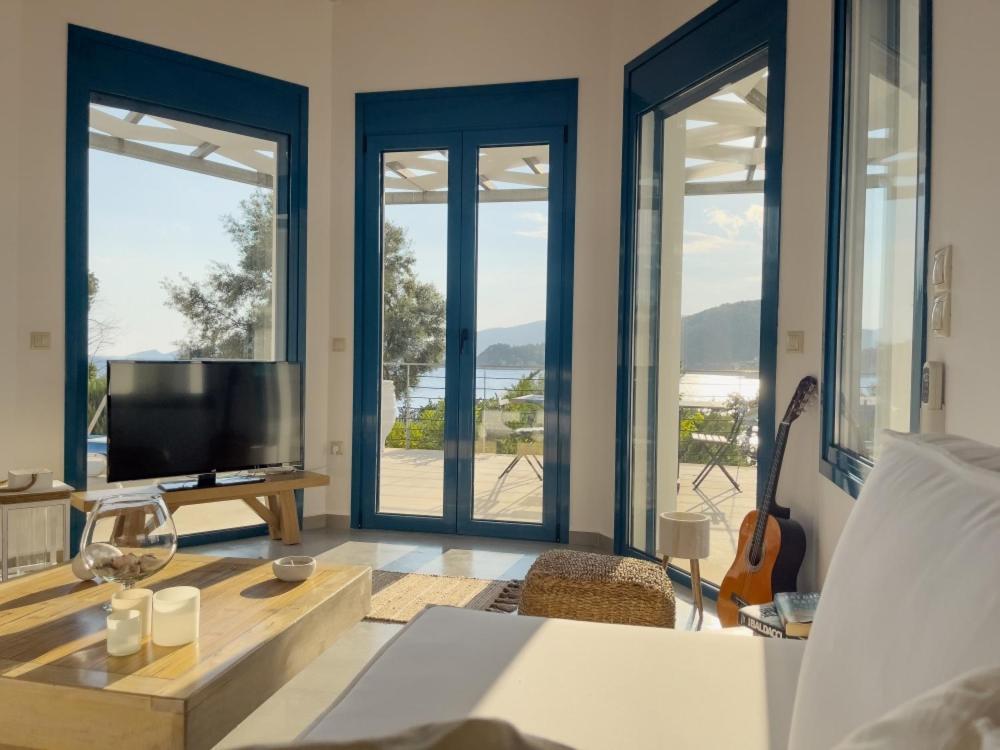 Zidanos Luxurious Sea Front Villa Marandokhórion 外观 照片